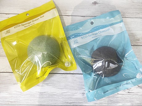 J:ON Спонж конняку ЗЕЛЕНЫЙ ЧАЙ ECO-Sponge Green Tea